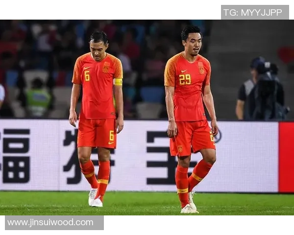 足球巨星后代的崛起与传承探索继承者们的光辉轨迹与奋斗历程